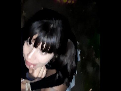 ❤️ 在街上膨胀的阴茎，以换取糖果 ❤ Sex video❌❤